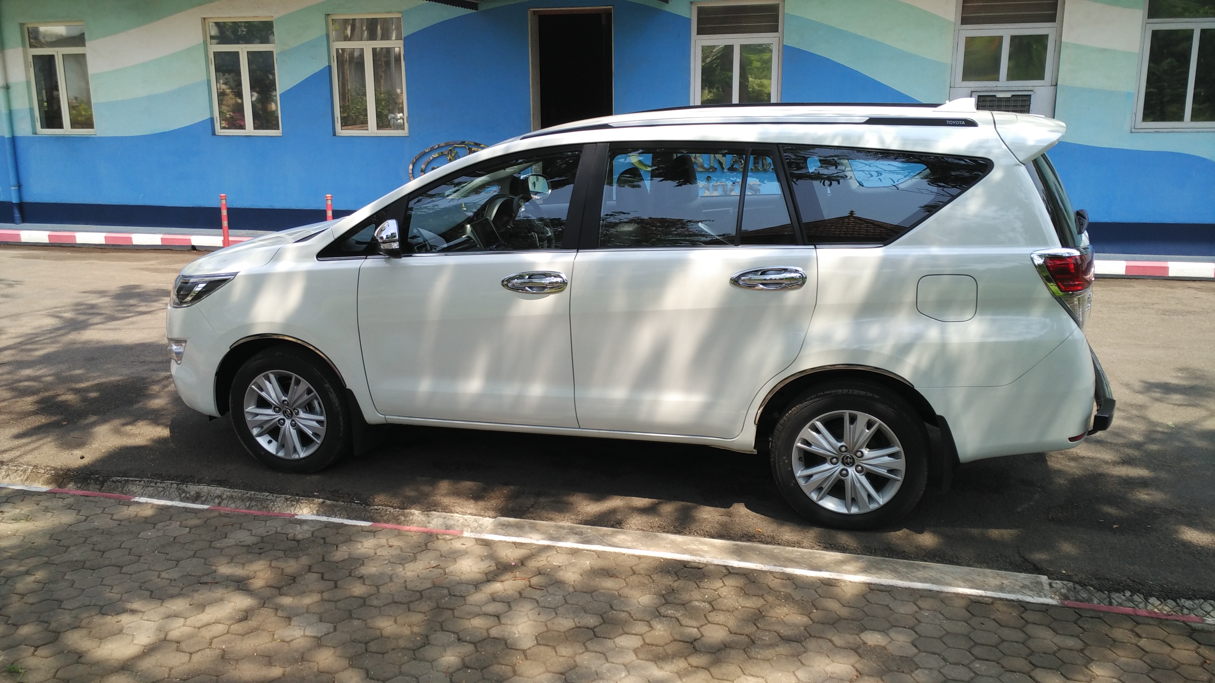 Innova Crysta